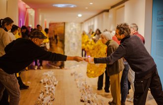 Refresh Late tentoonstellingzaal we sell reality