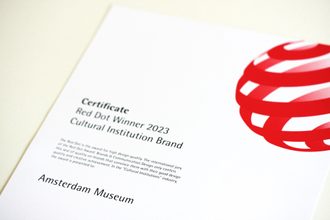Certificaat van de Red Dot Design Awards Foto Amsterdam Museum