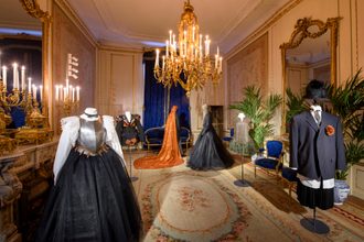 Zaalbeeld Grand March - Foto Amsterdam Museum