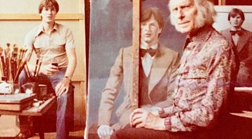 Schilder Carel Willink in zijn Amsterdamse atelier tegenover Rijksmuseum met de geportretteerde Rik van Dam en het schilderij in wording 28 mei 1976 Foto Sylvia Willink