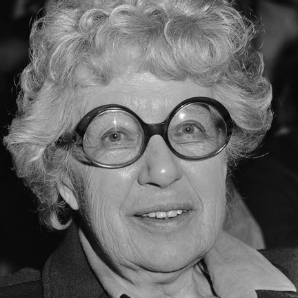 Annie M G Schmidt 1984 photographer Marcel Antonisse Anefo Collection National Archives