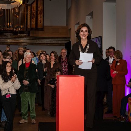 Femke Halsema geeft toespraak tijdens opening tentoonstelling Vrouwen van Amsterdam op 12 december 2024. Foto Amsterdam Museum, foto Janiek Dam