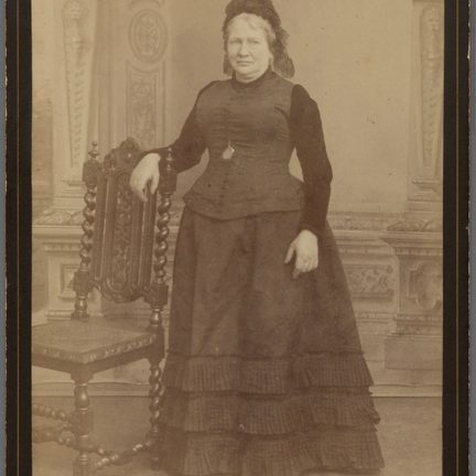 Mina de Meijere circa 1888 foto Albertine Dijkema