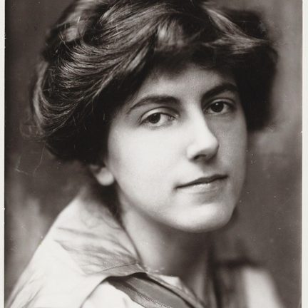 Henriëtte Bosmans in 1917, fotograaf Jacob Merkelbach, Stadsarchief Amsterdam