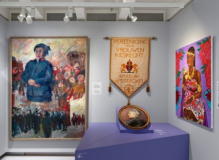 Interpretatie van een ontwerp van Karin Daan door Studio L A in het tentoonstellingsontwerp VvA. Amsterdam Museum/Gert Jan van Rooij