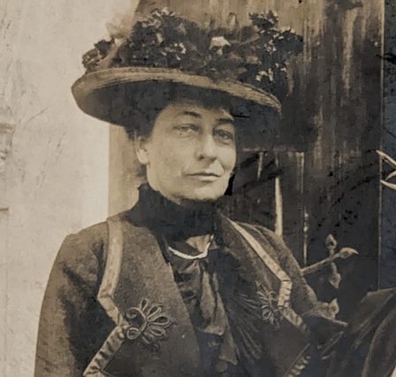 Marie Hubrecht, c. 1915, photo Erfgoed Leiden, Hubrecht family archive