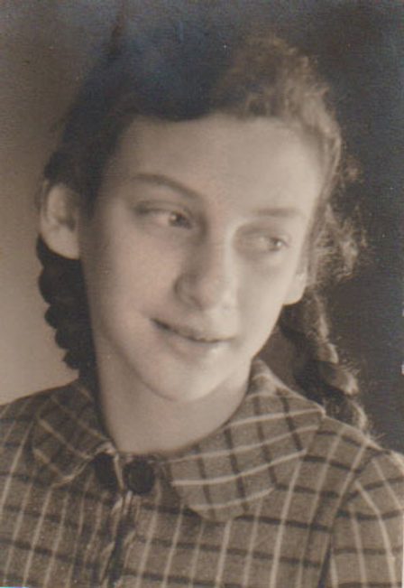 Noor vlak voor de verwijdering van haar schrompelnier in 1942
