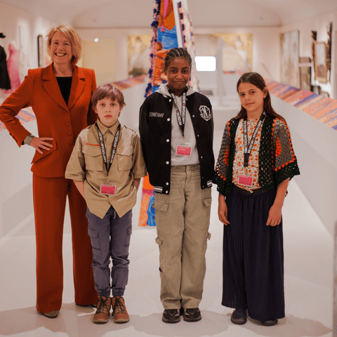 Kinderbestuur met algemeen directeur Judikje Kiers Foto Amsterdam Museum Francoise Bolechowski