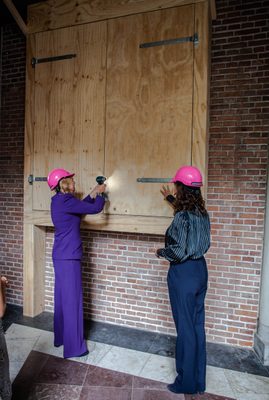 Judikje Kiers en burgermeester Halsema, foto Francoise Bolechowski