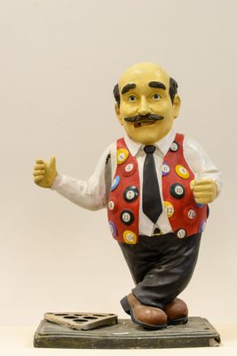 Biljartpoppetje uit het Bellamy Buurt Museum, foto van het Amsterdam Museum, 2023, Museum om de Hoek.