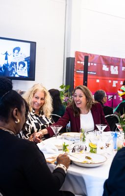Vrouwen van Zuidoost lunch, fotograaf Oboshie Oduro.